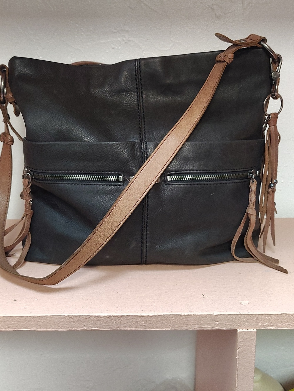 The Sak Ashland Leather Shoulder Bag Two Tone Brown Multiple Pockets Zip Top